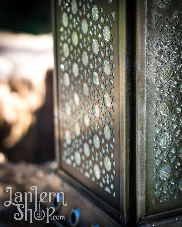 Jali lattice lantern