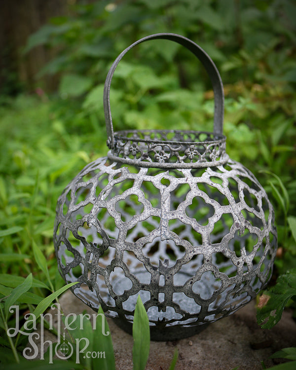 Quatrefoil basket lantern