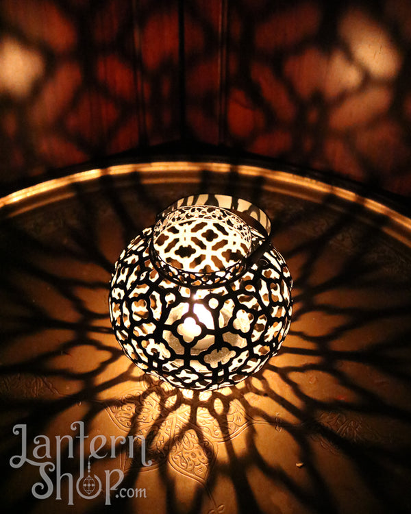 Quatrefoil basket lantern