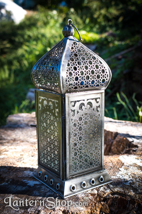 Jali lattice lantern