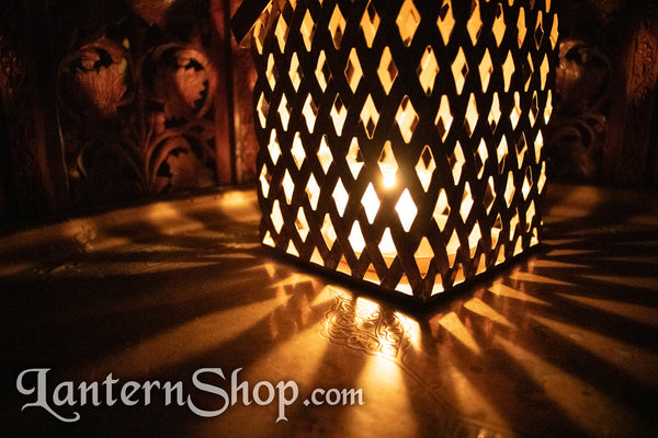 Golden diamonds basket lantern