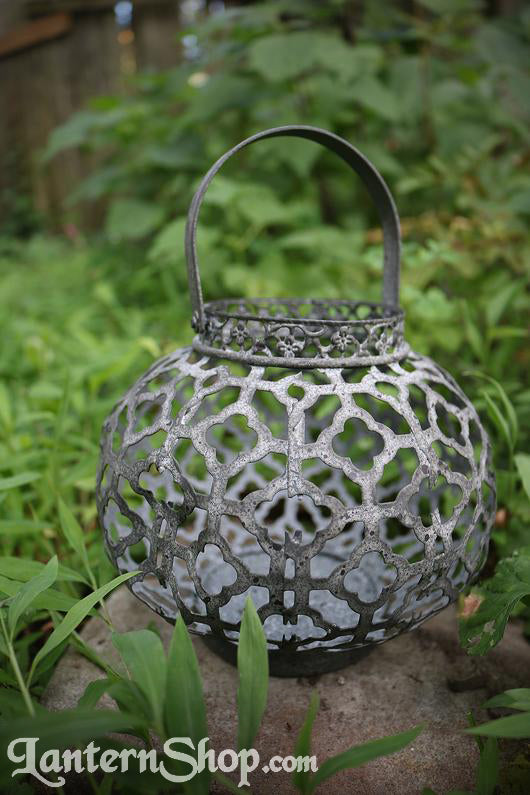 Quatrefoil basket lantern