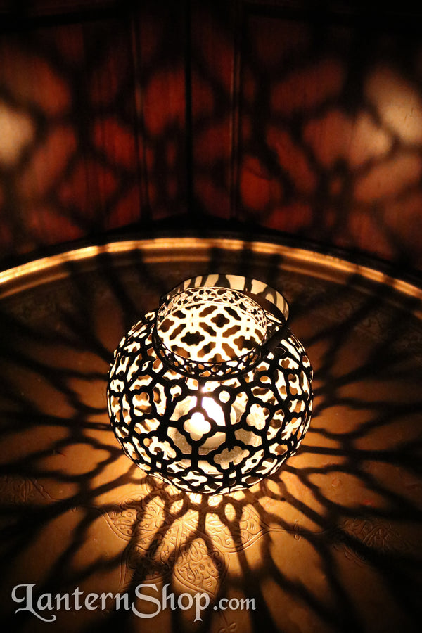 Quatrefoil basket lantern