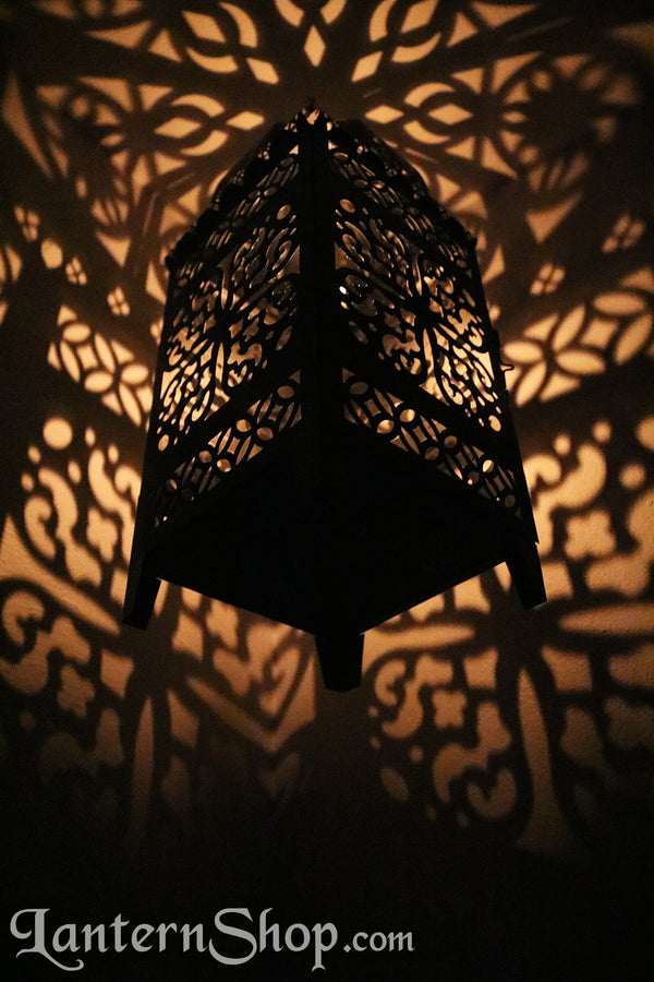 Round-domed birdcage lantern