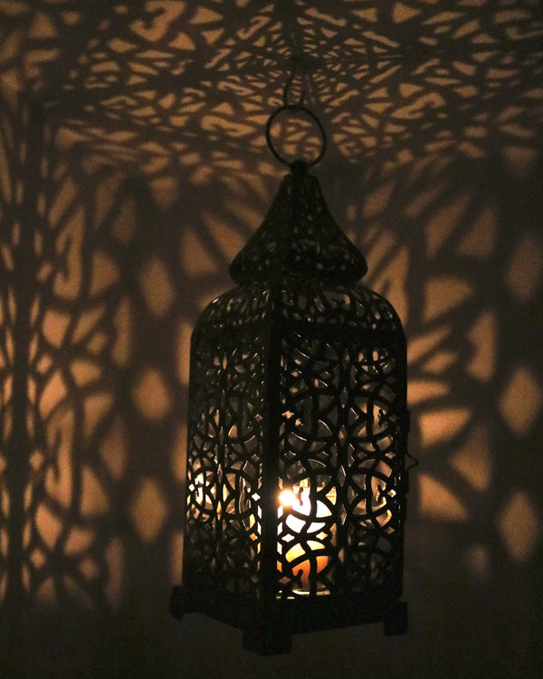 Pinched-dome birdcage lantern